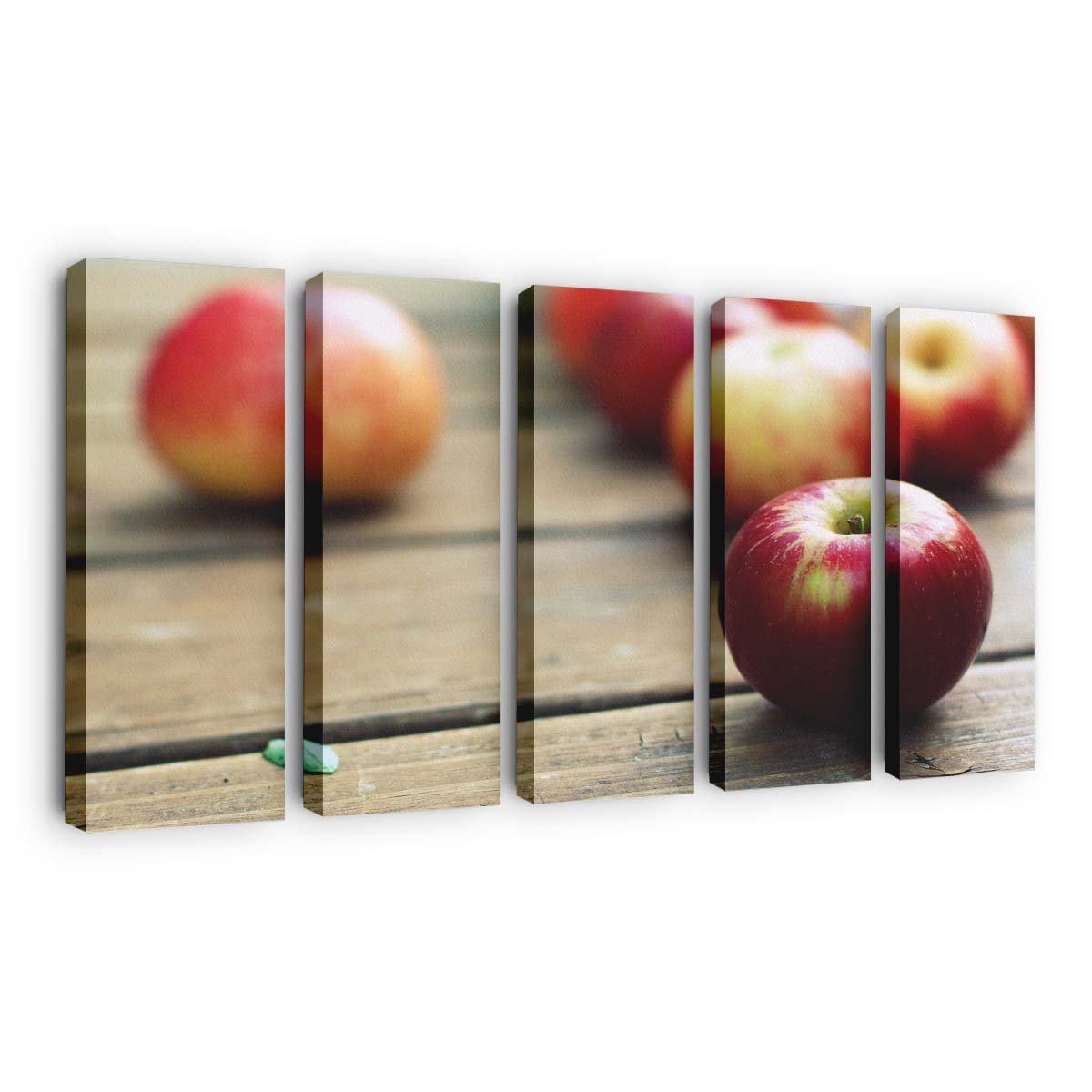 red apples close up wallpaper